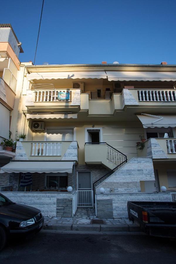 Holiday House Ioanna 2 - Loft Néa Péramos Dış mekan fotoğraf