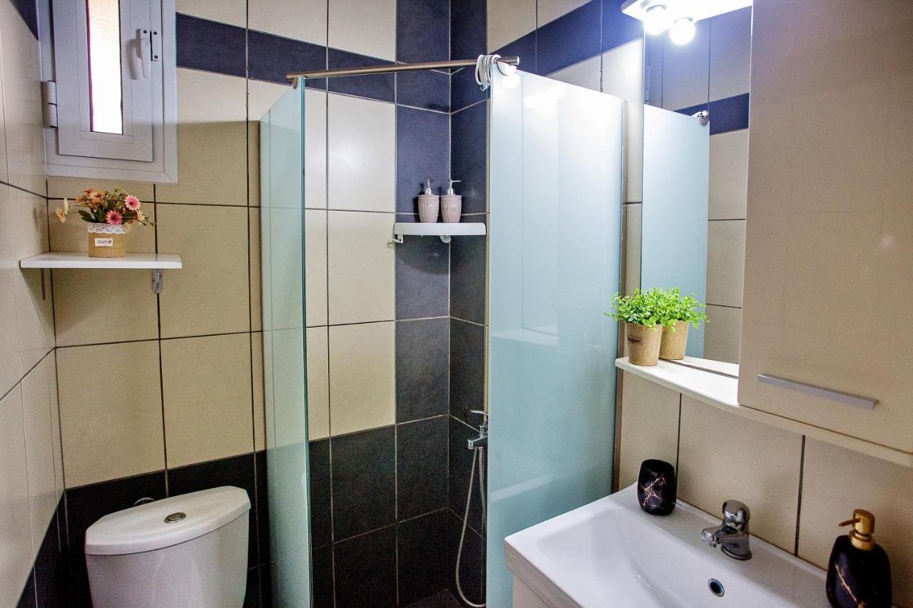 Holiday House Ioanna 2 - Loft Néa Péramos Dış mekan fotoğraf