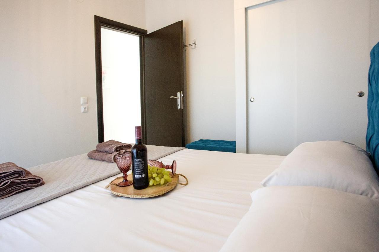 Holiday House Ioanna 2 - Loft Néa Péramos Dış mekan fotoğraf