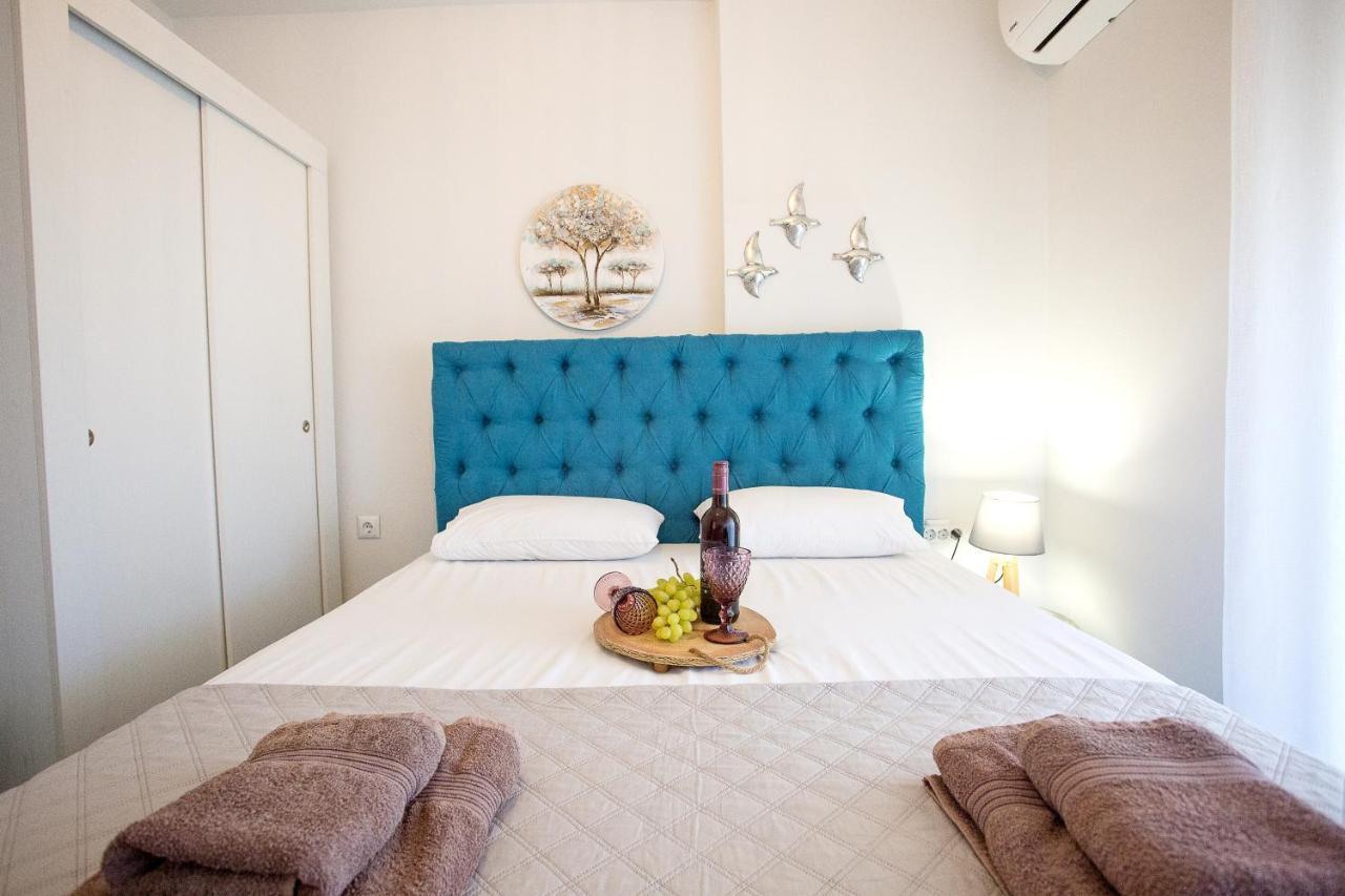 Holiday House Ioanna 2 - Loft Néa Péramos Dış mekan fotoğraf