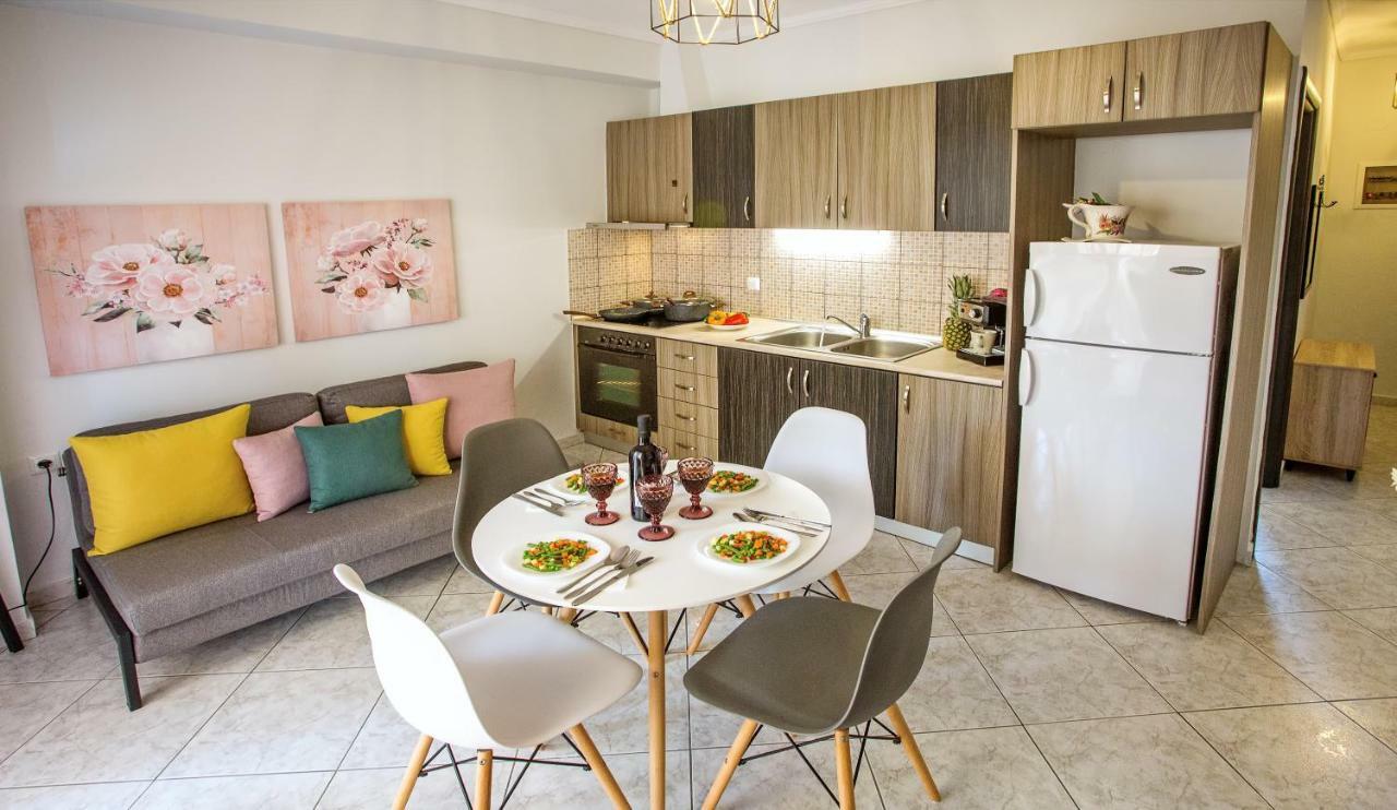 Holiday House Ioanna 2 - Loft Néa Péramos Dış mekan fotoğraf